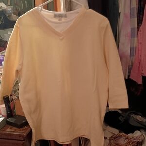 Carolyn Taylor Light Yellow V-Neck Sweater